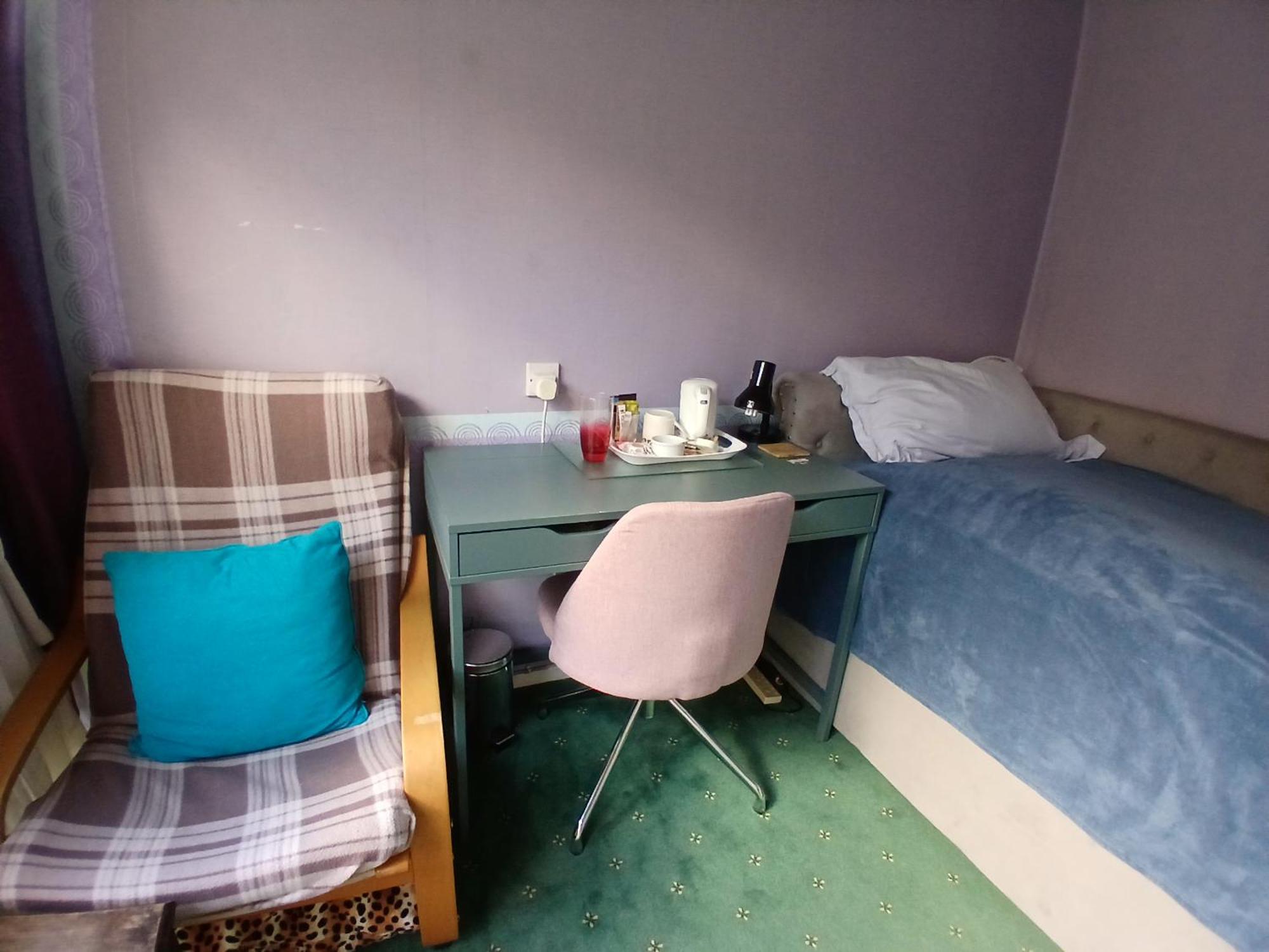 Cosy Single Room Only For Ladies In Tower Bridge Londra Esterno foto